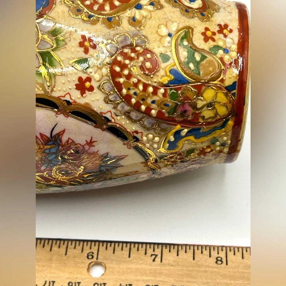 Asian Japanese Satsuma Style Ceramic Pottery Flower Vase Gold Enamel Floral 8 in